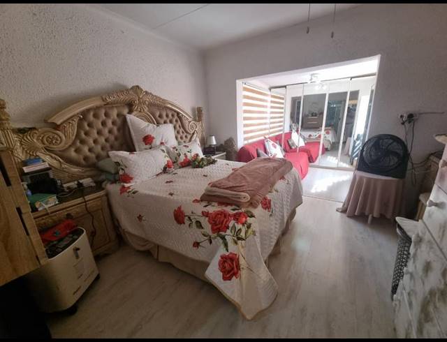 3 BEDROOM TOWNHOUSE FOR SALE IN NEW REDRUTH